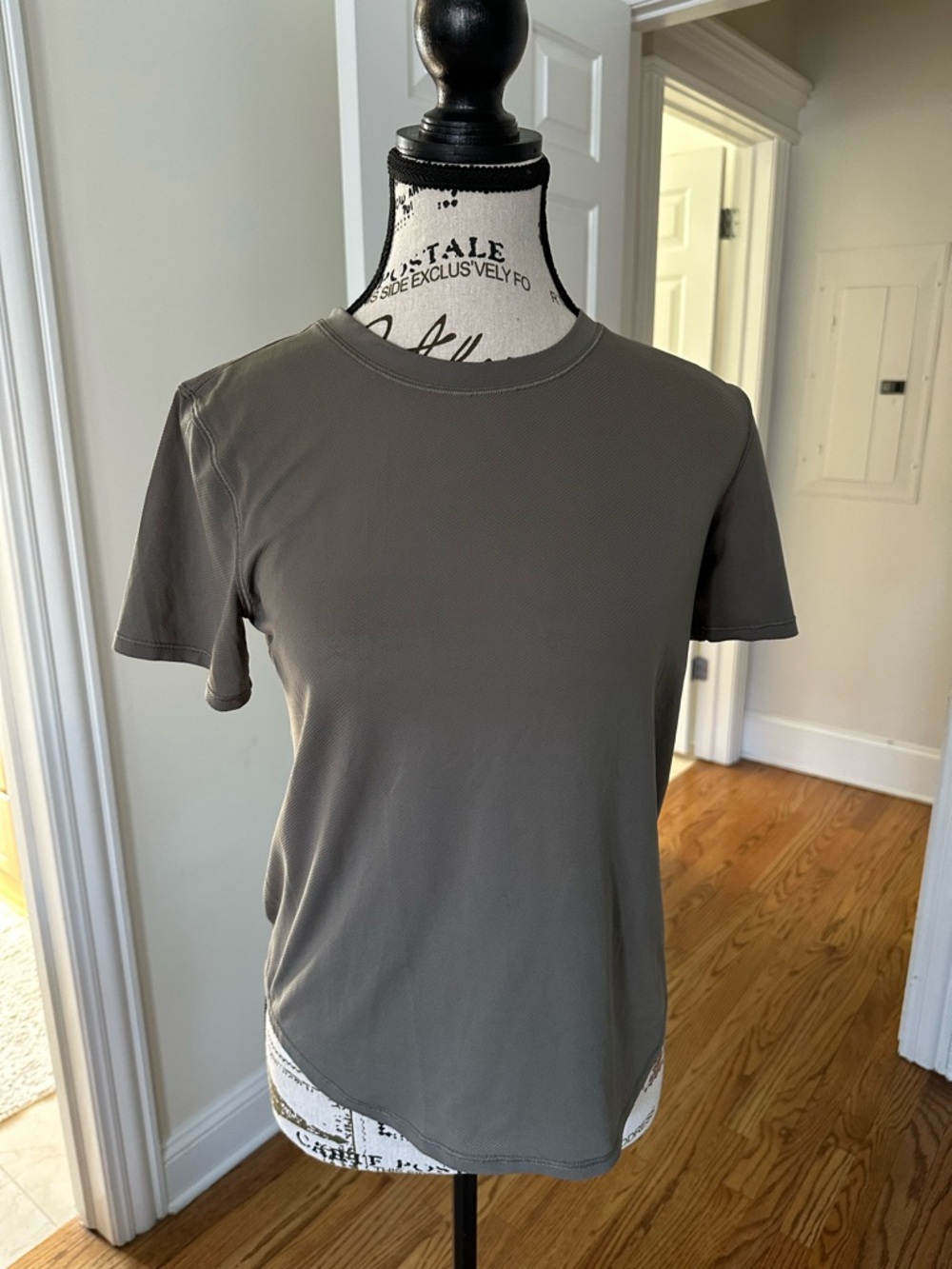 Women’s Lululemon Short Sleeve Crew Neck Tee in Taupe